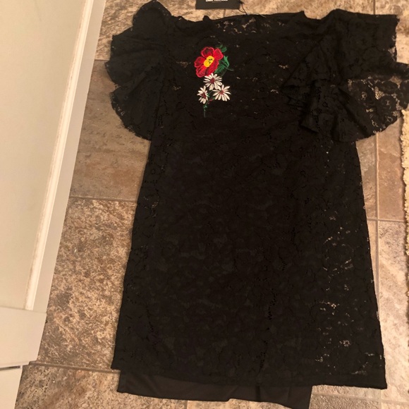 Dress - Picture 1 of 2